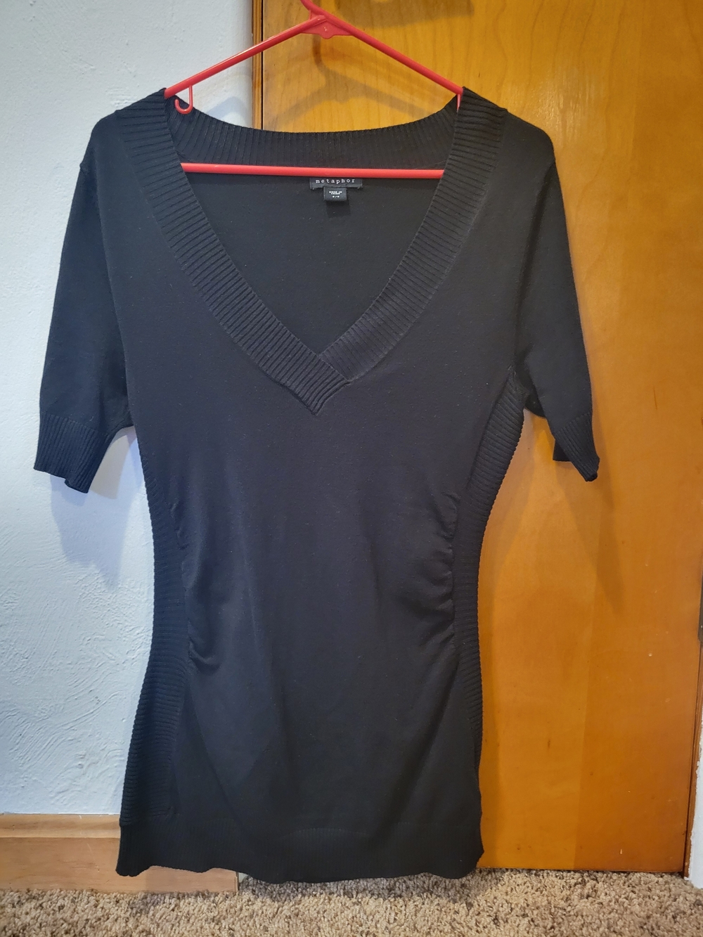 Metaphor V-Neck Black Fitted Tunic Size Small